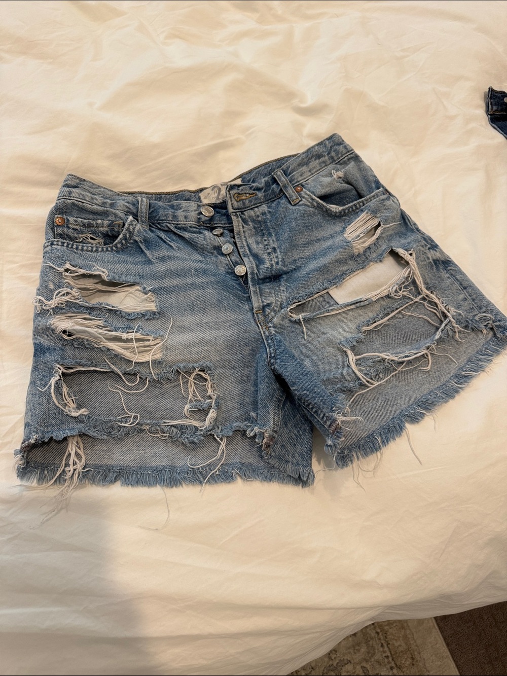Free People jean shorts size 27